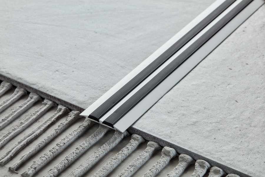 45mm aluminium transition strip with anti-slip rubber