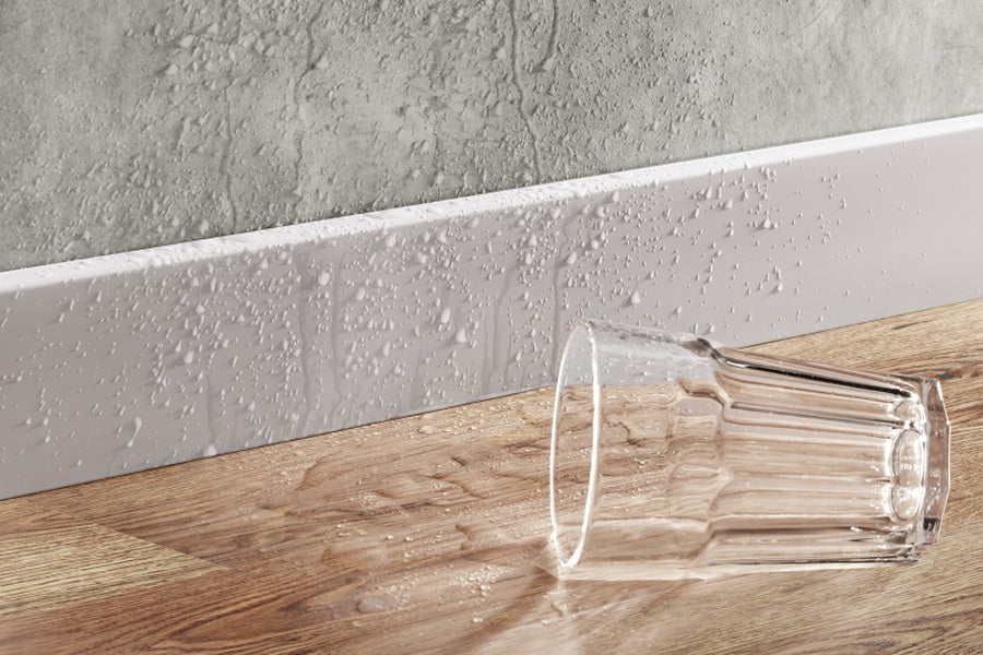 Status Line PVC skirting board 80x15mm profile